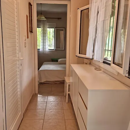 Small Heaven Of Privacy And Tranquility In Milies סטאברוס
