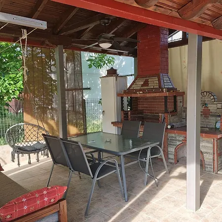 Small Heaven Of Privacy And Tranquility In Milies *